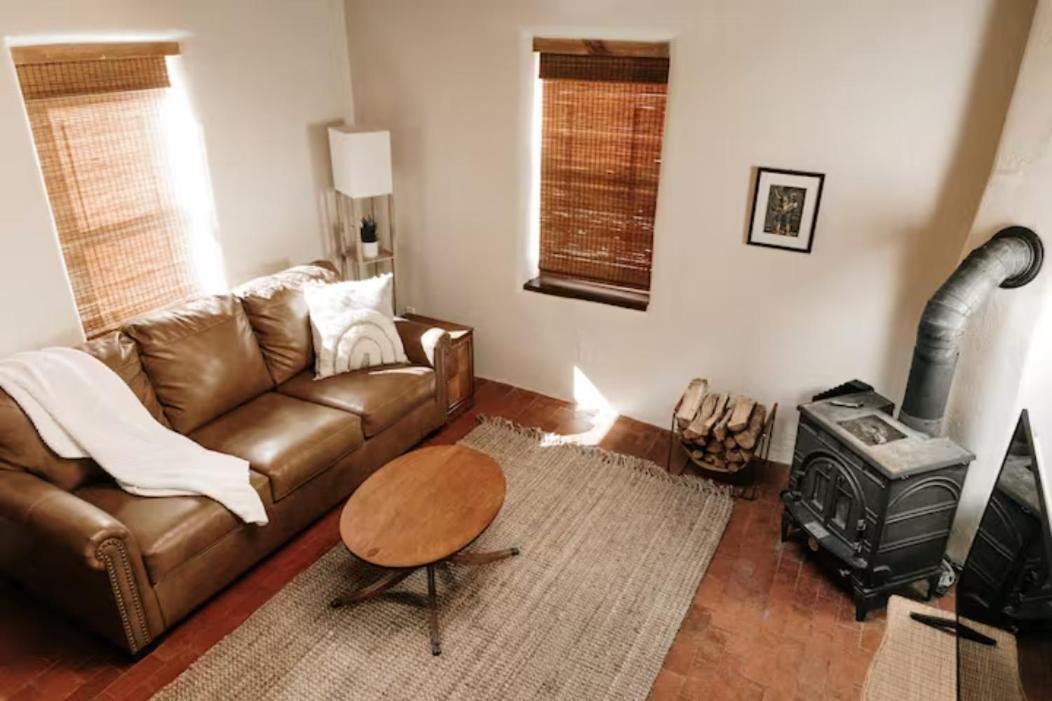 Group Getaway: Serene Adobe Retreat 4-11 Guests Albuquerque Exterior photo