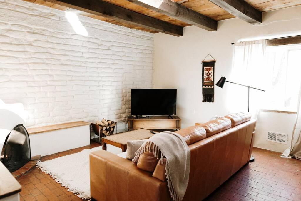 Group Getaway: Serene Adobe Retreat 4-11 Guests Albuquerque Exterior photo