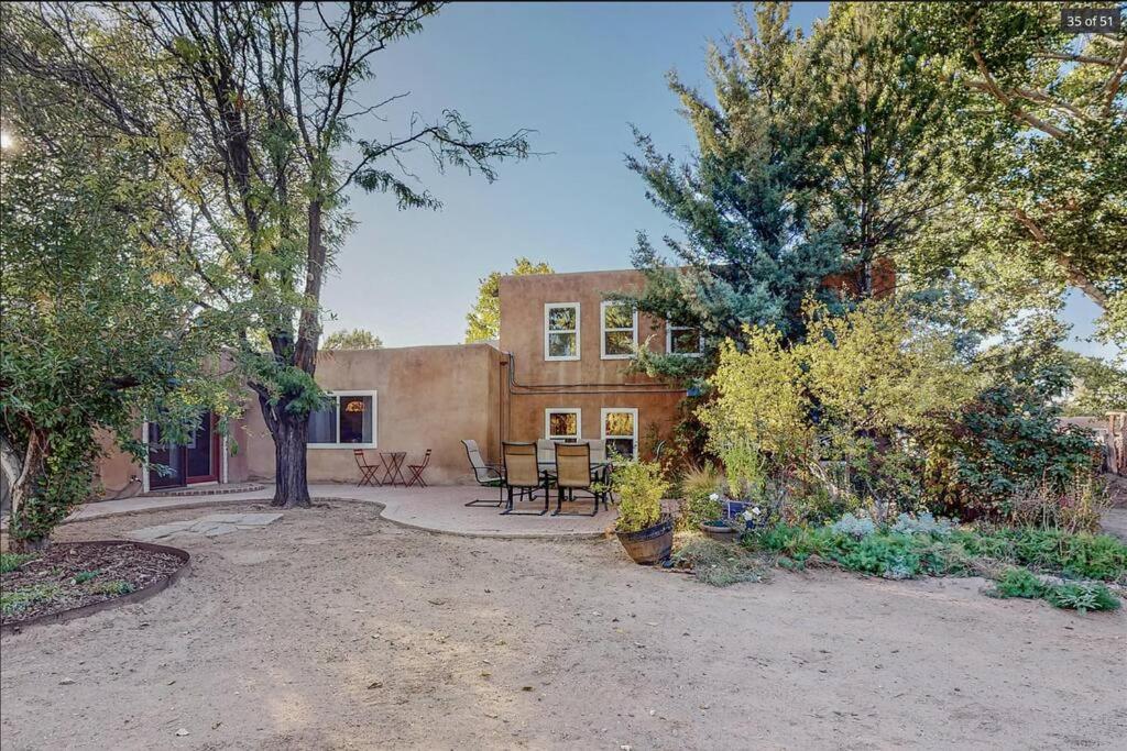 Group Getaway: Serene Adobe Retreat 4-11 Guests Albuquerque Exterior photo